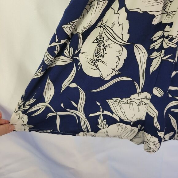 Kimchi Blue Floral Romper - Picture 11 of 16